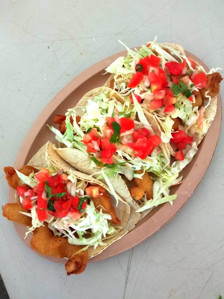 tacos capeados y mariscos los villalobos