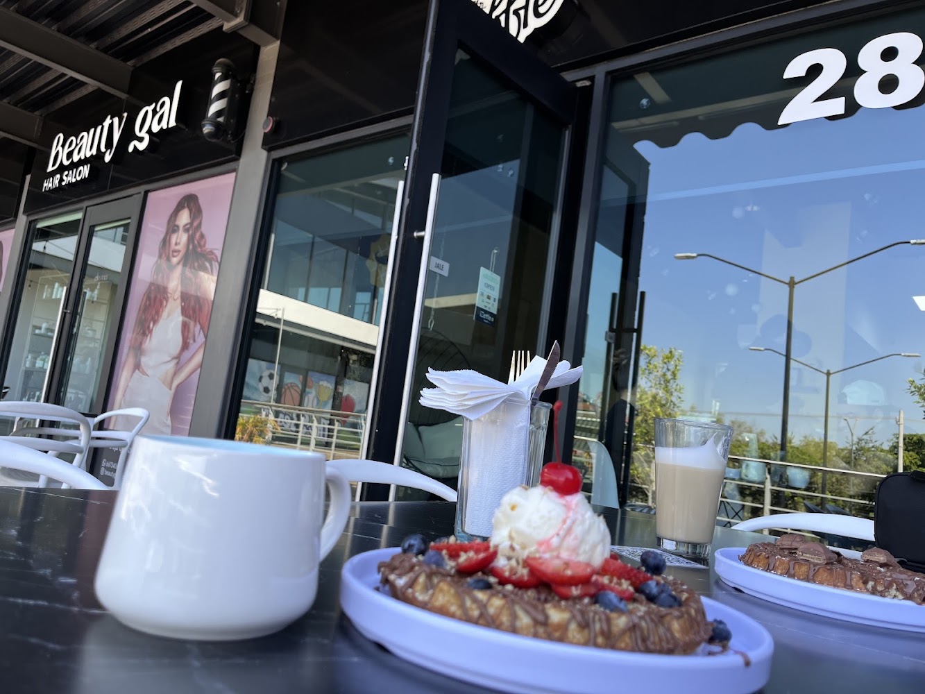 Mr. Waffle Café