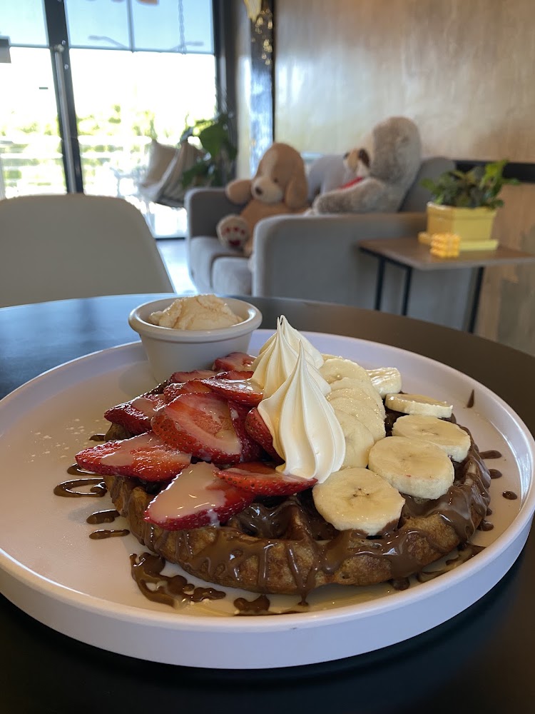 Mr. Waffle Café