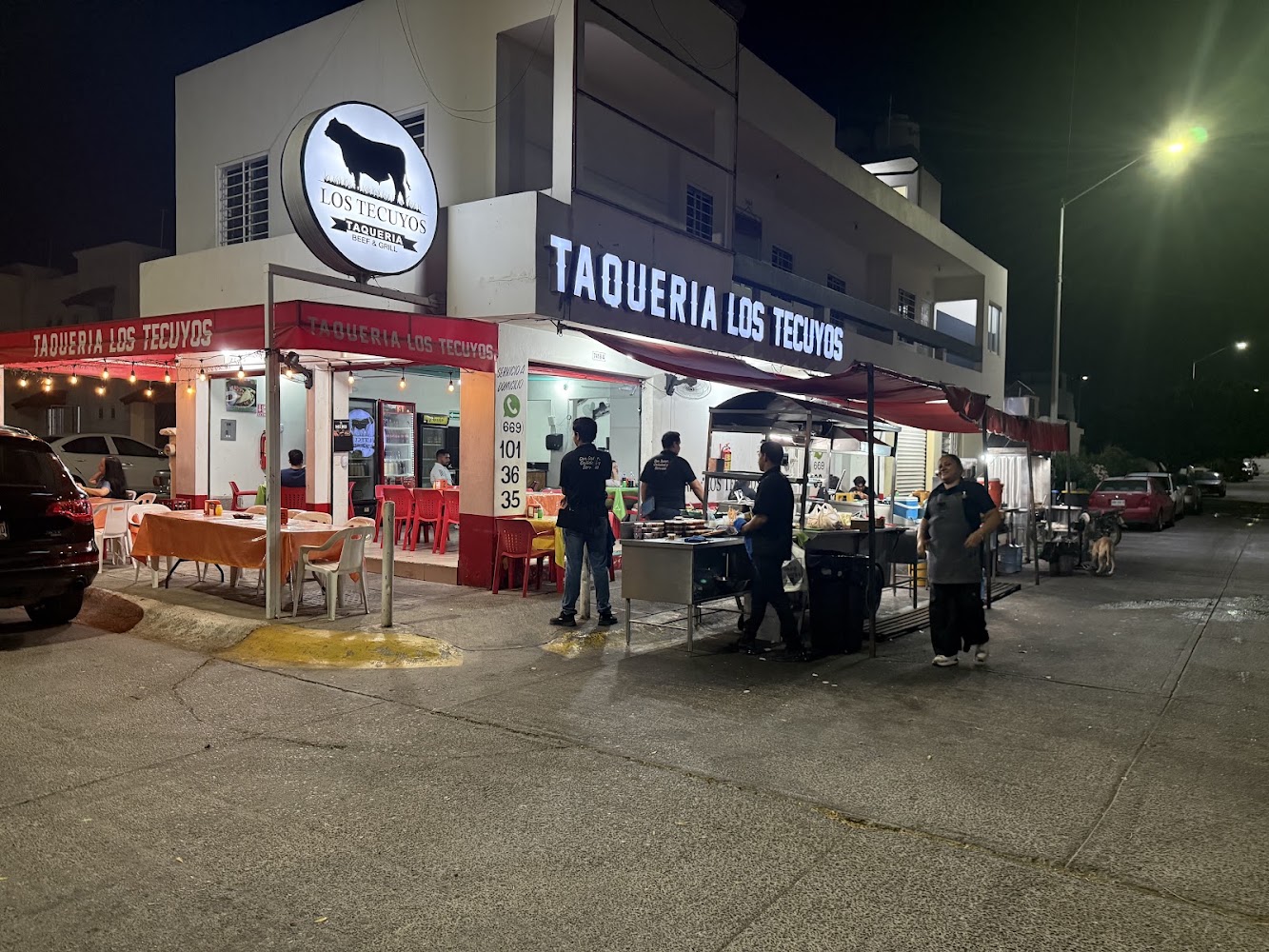 Taquería Los Tecuyos