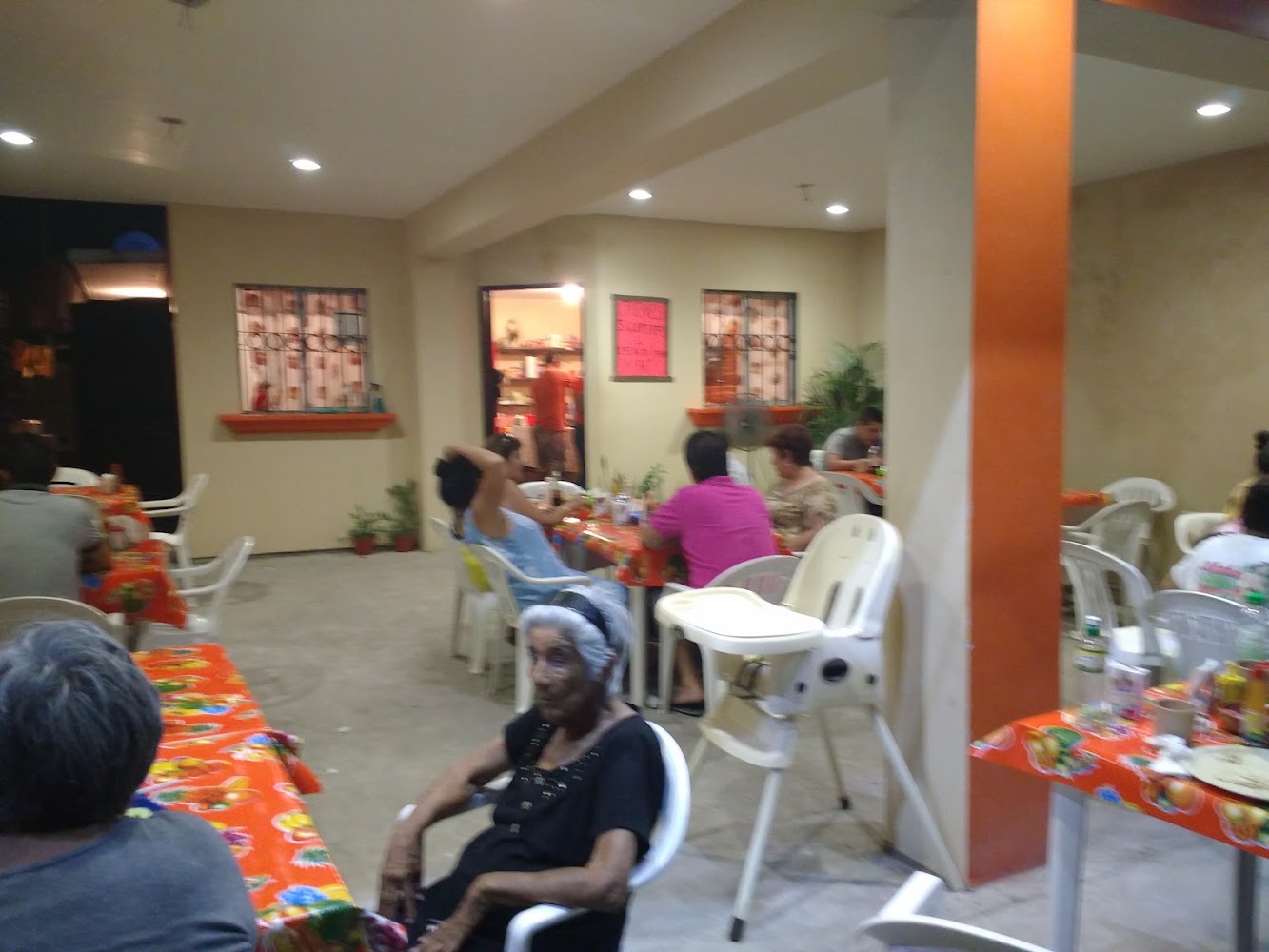 Cenaduria Doña Chonita