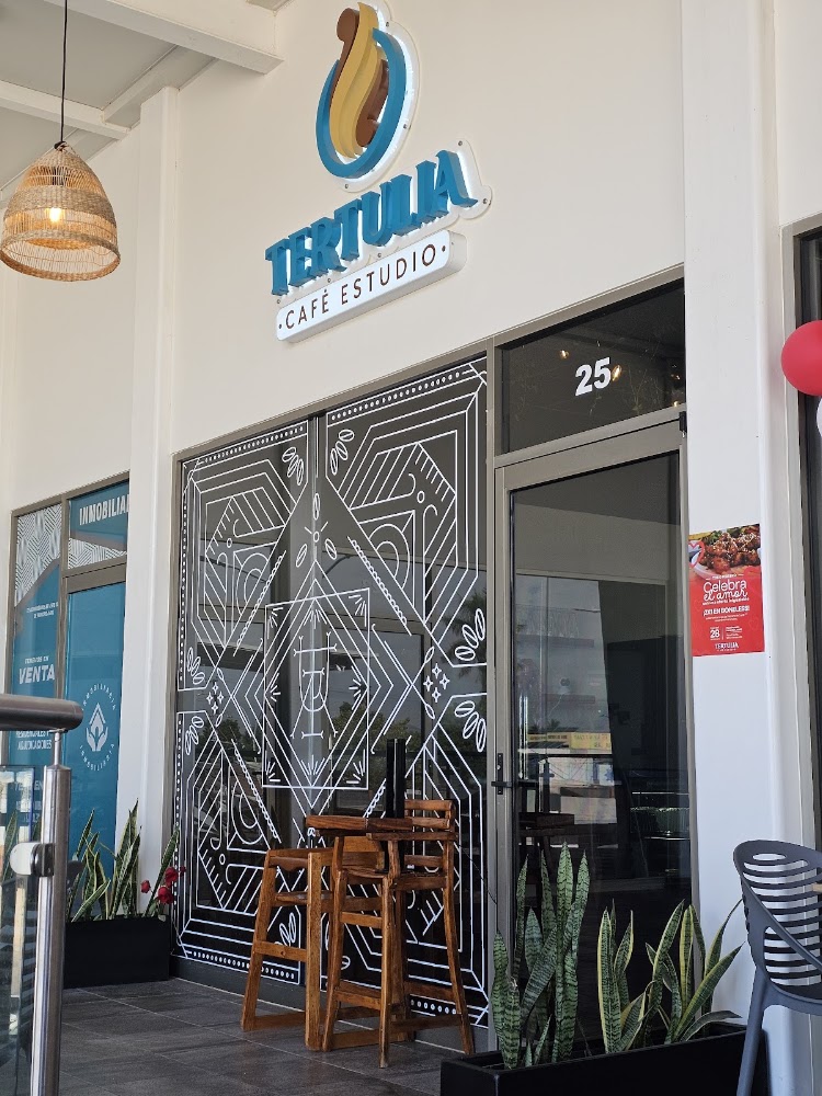 Tertulia Café Estudio (Terraza)