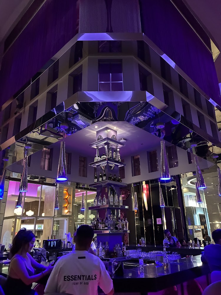 Roof top bar