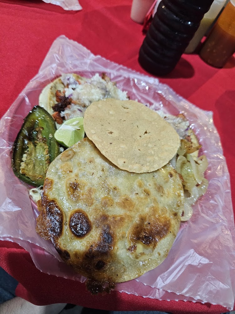 Los Rojos Tacos de Adobada
