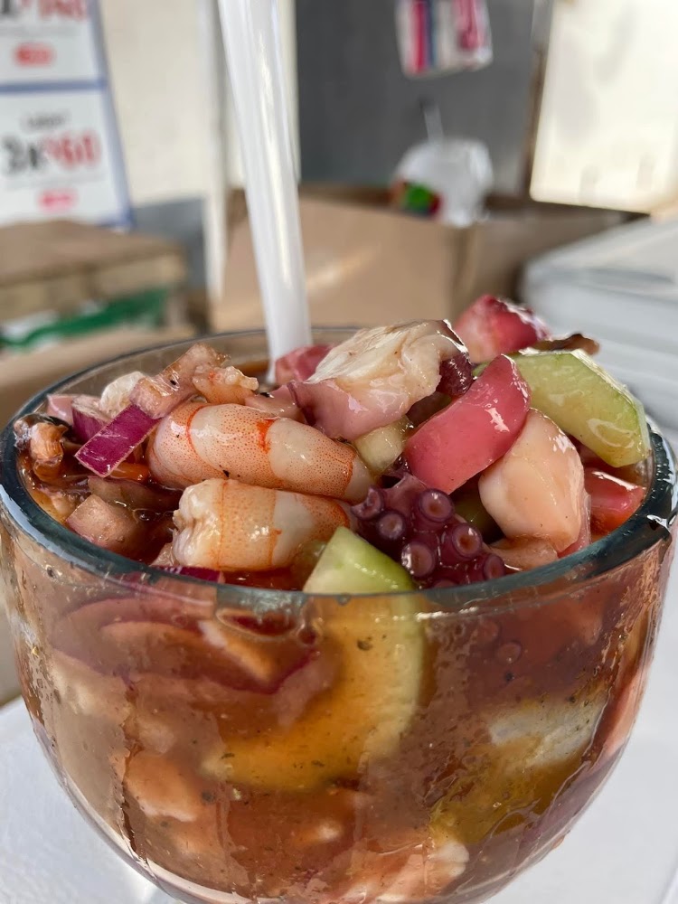 Mariscos Chuyito's