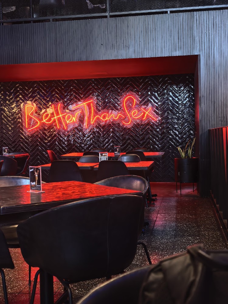 Louie Burger Providencia
