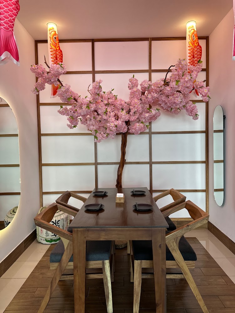 Tobiko nigiri room