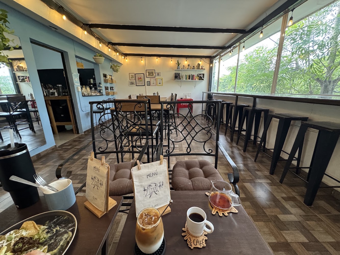3/4 Café