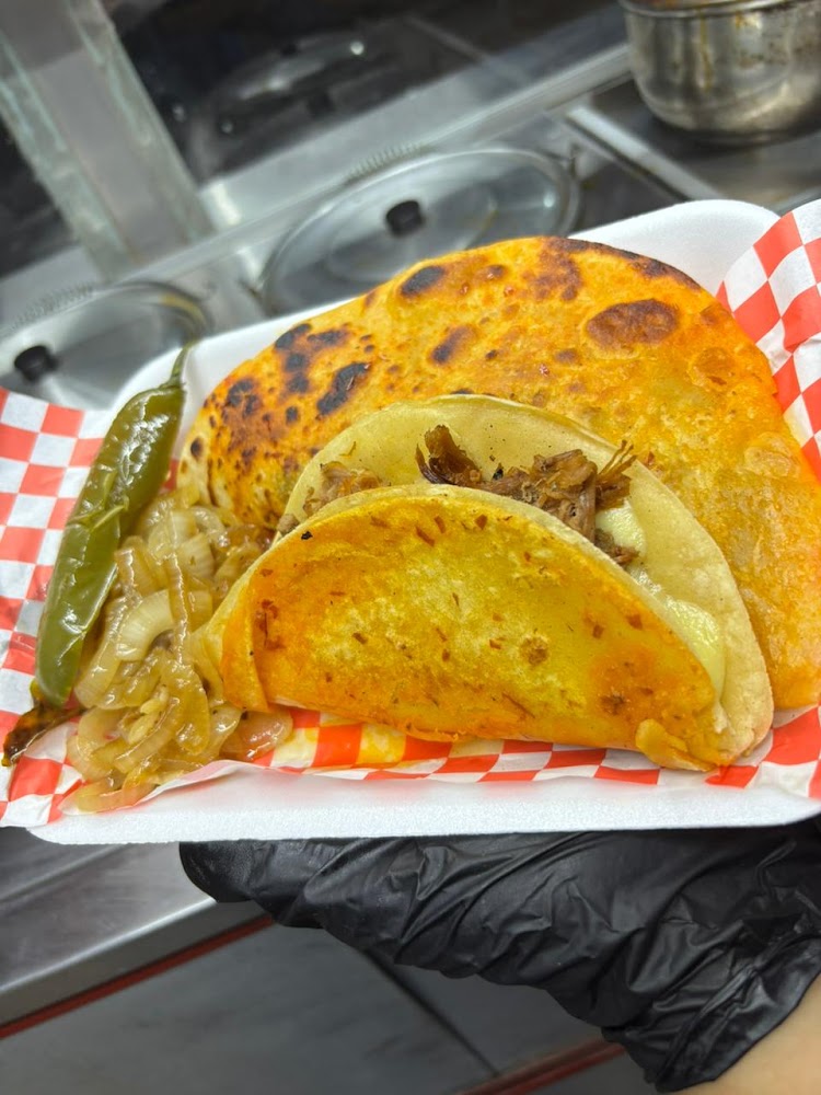 Toño's birria