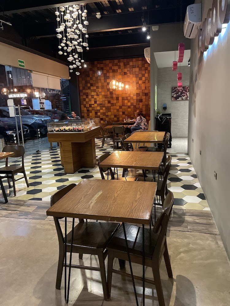 Cacao's Plaza Malecon