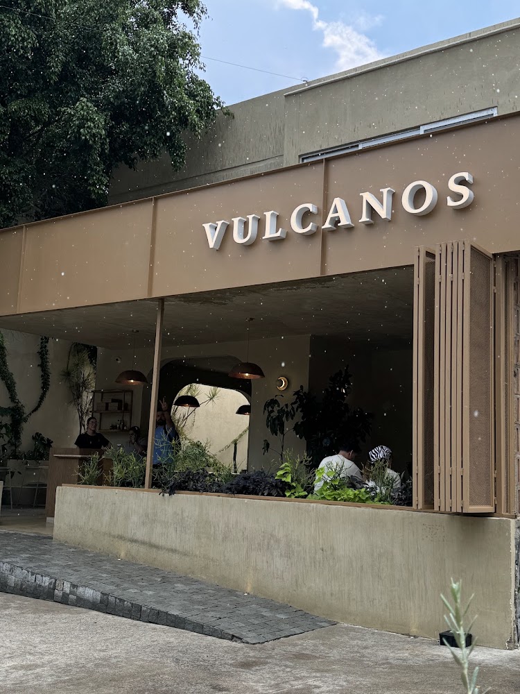 Vulcanos Chicago Style Pizza (Chapalita)
