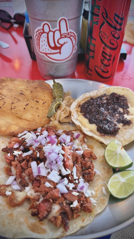 Taqueria La Roja