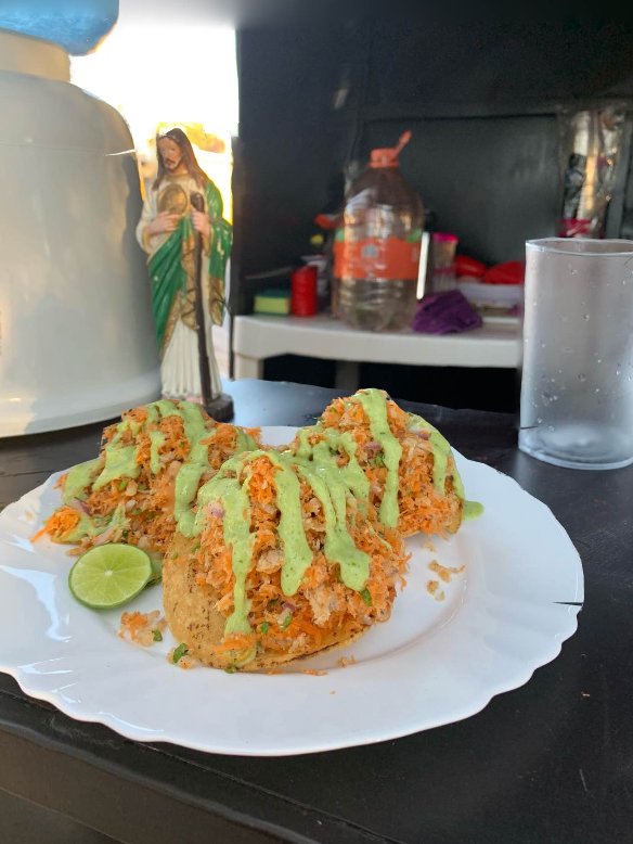 Clamatos y mariscos "El Carretón"