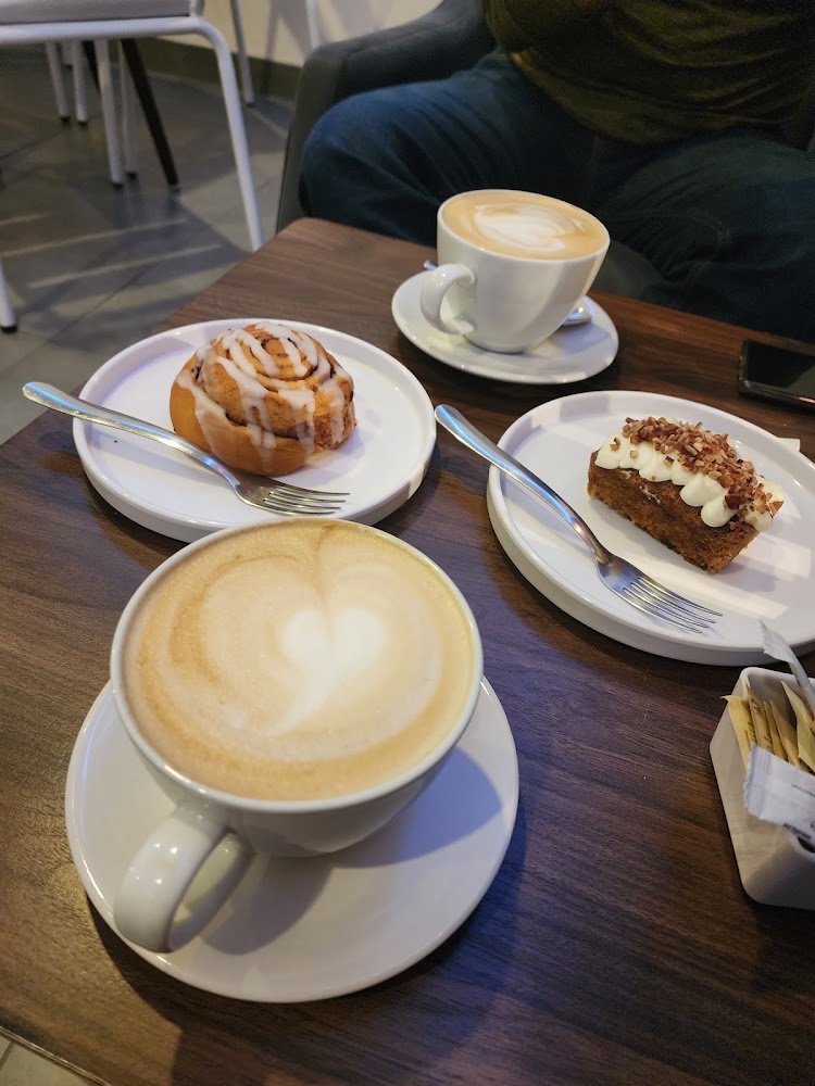 LUNARIA Panadería y Cafetería