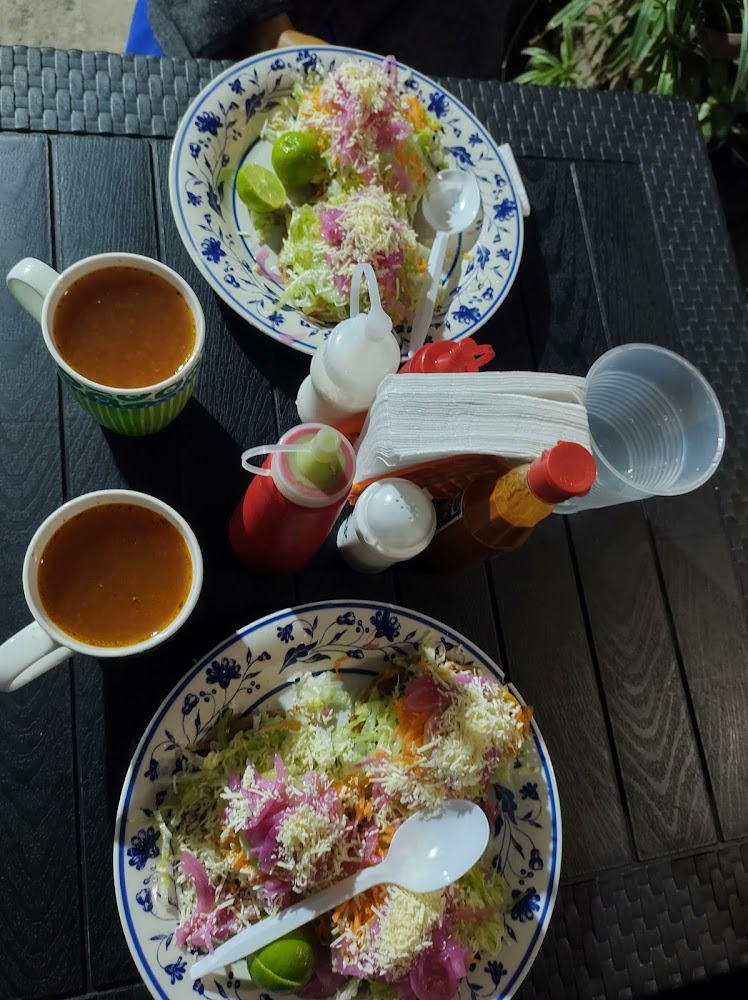 Antojitos "La Escondida"