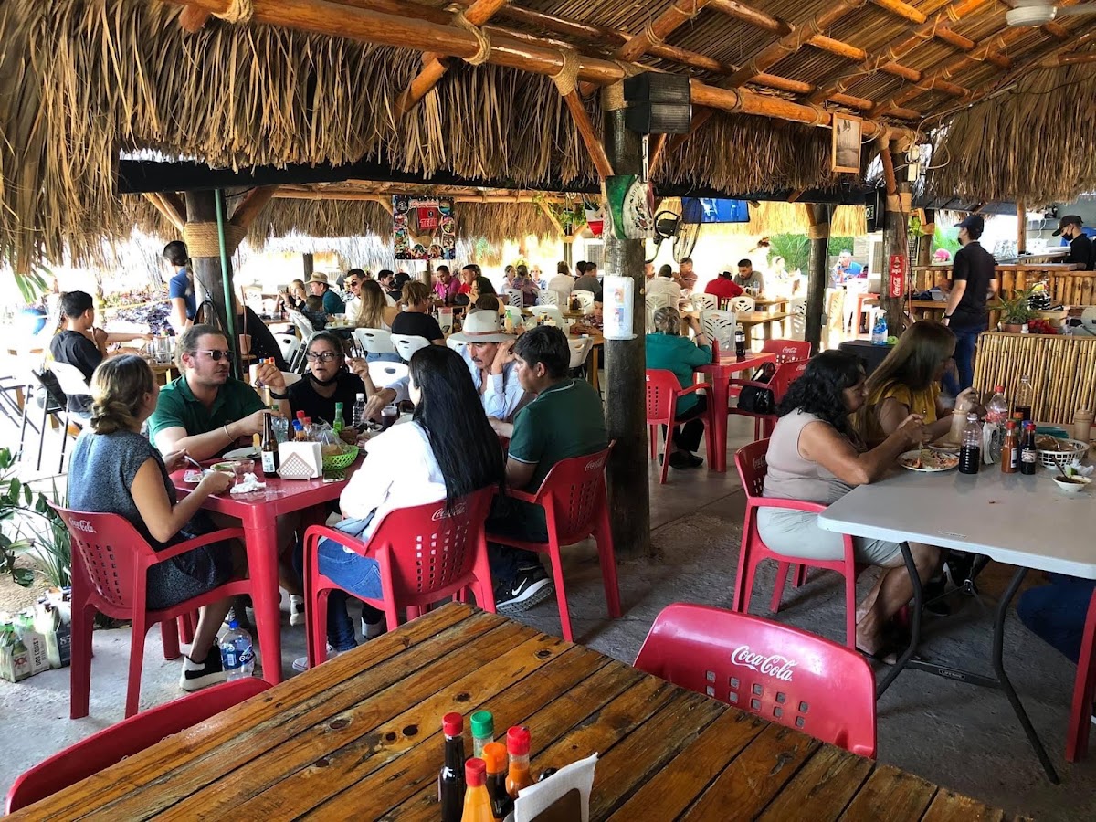 Mariscos la barbuda Estamos ubicados en ejido Benito juarez