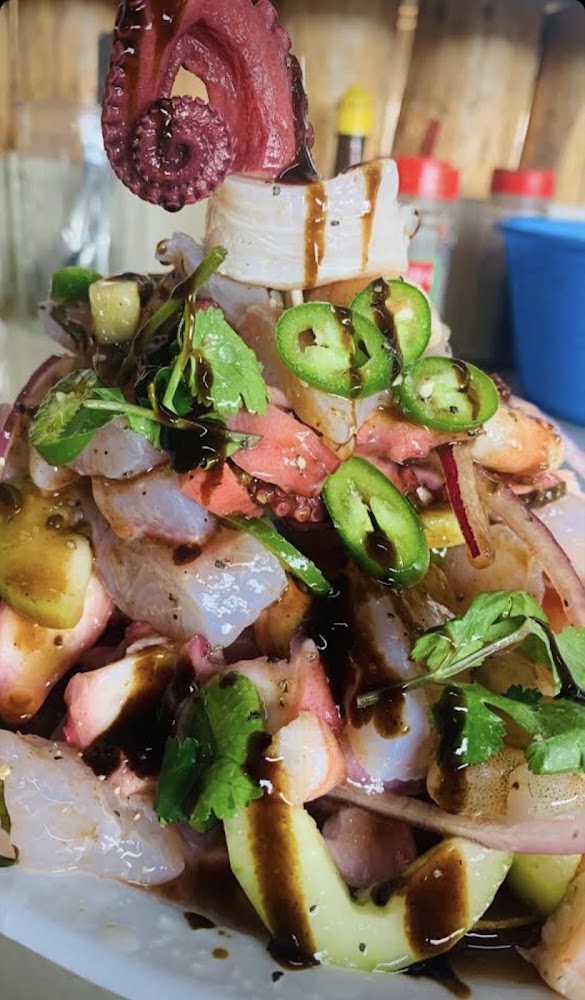 Mariscos la barbuda Estamos ubicados en ejido Benito juarez