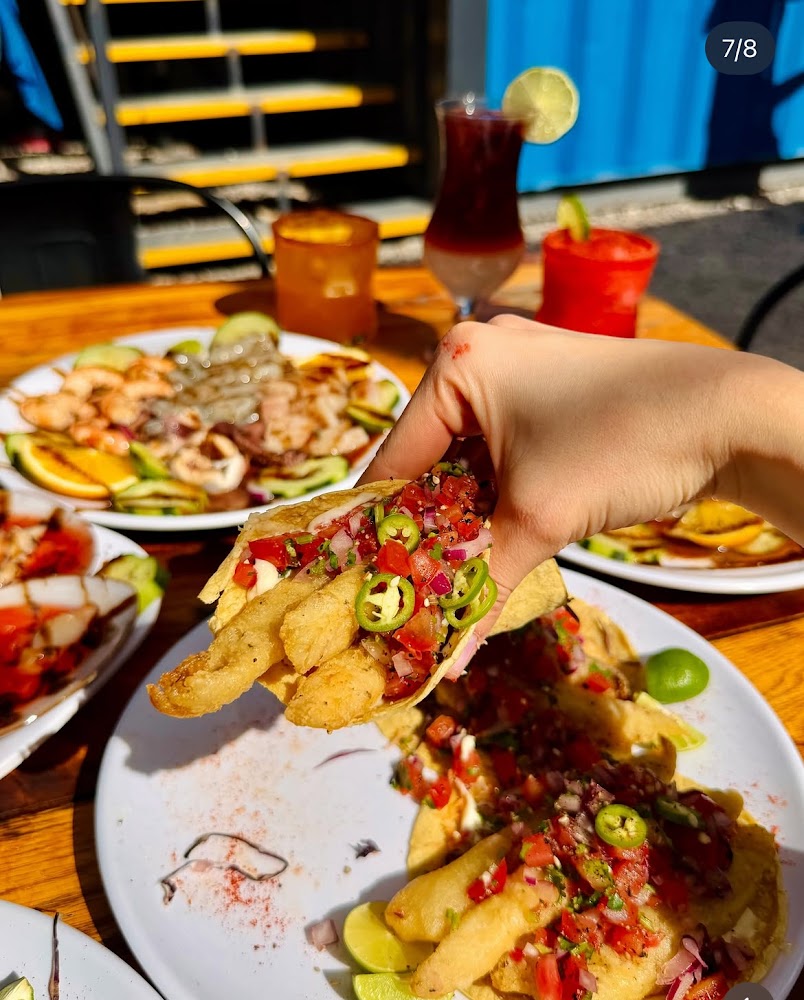 Mariscos la barbuda Estamos ubicados en ejido Benito juarez