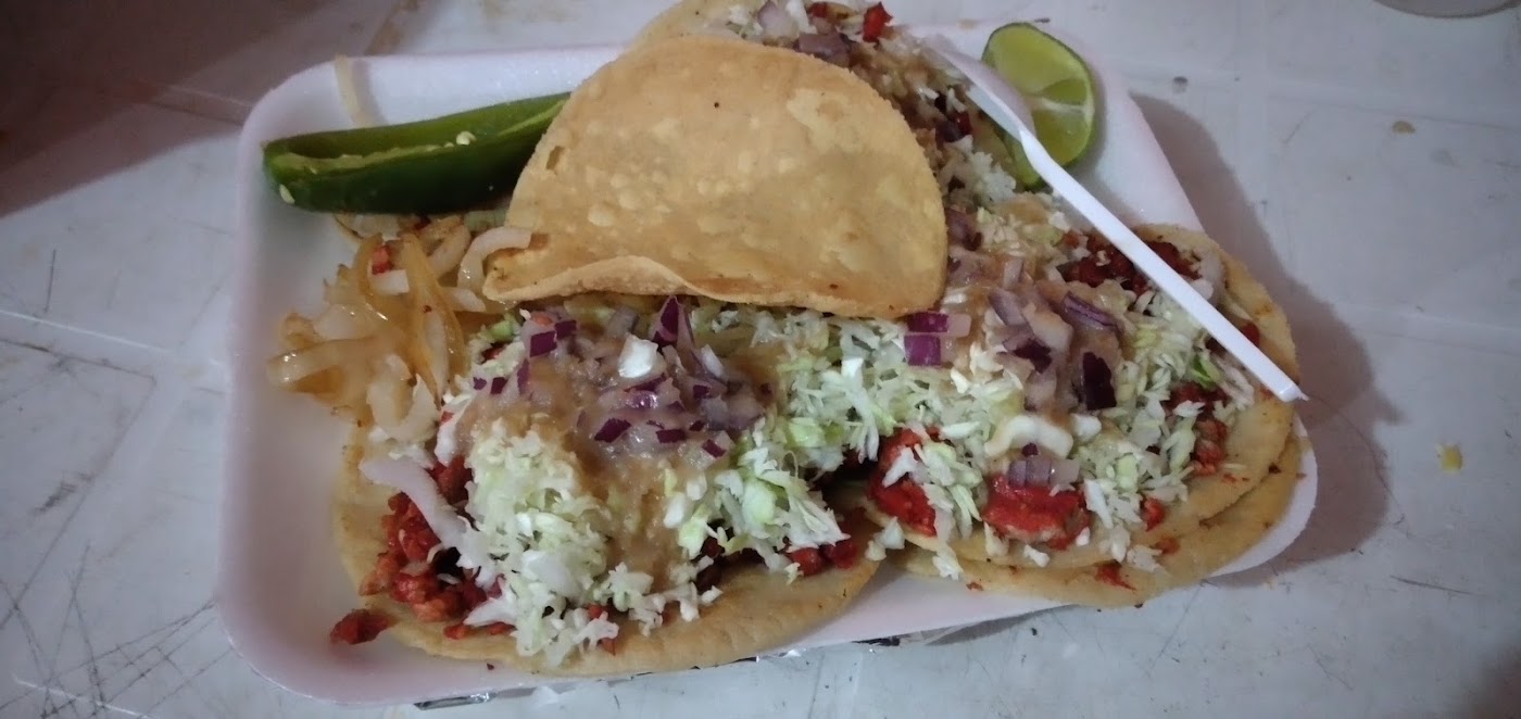 Tacos de adobada el zukaritas