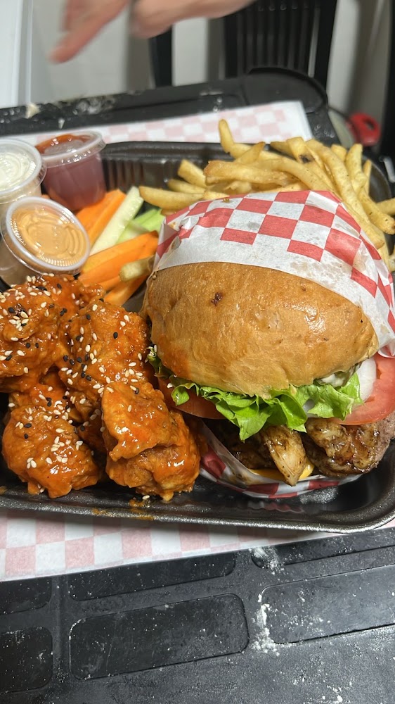 Wings & Drinks