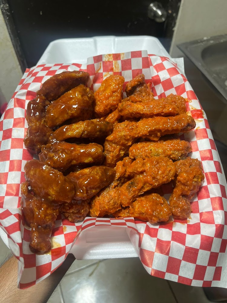 Wings & Drinks