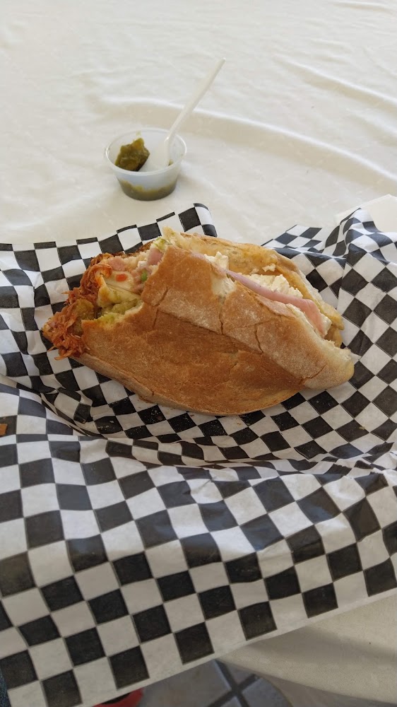 Tortas chilangas