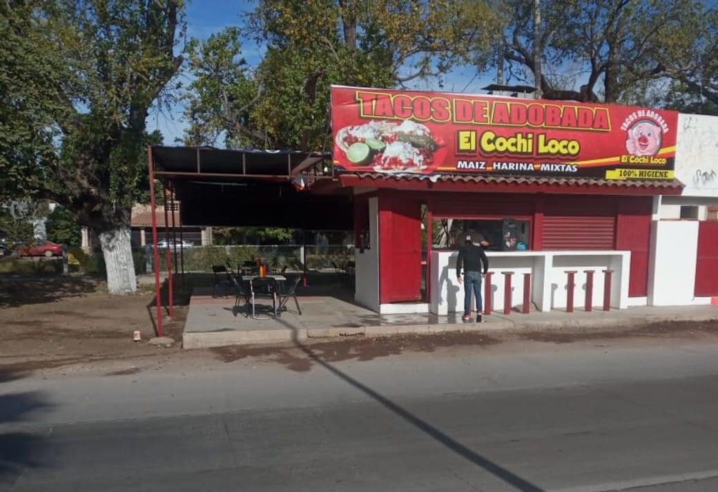 Tacos de Adobada El Cochi Loco