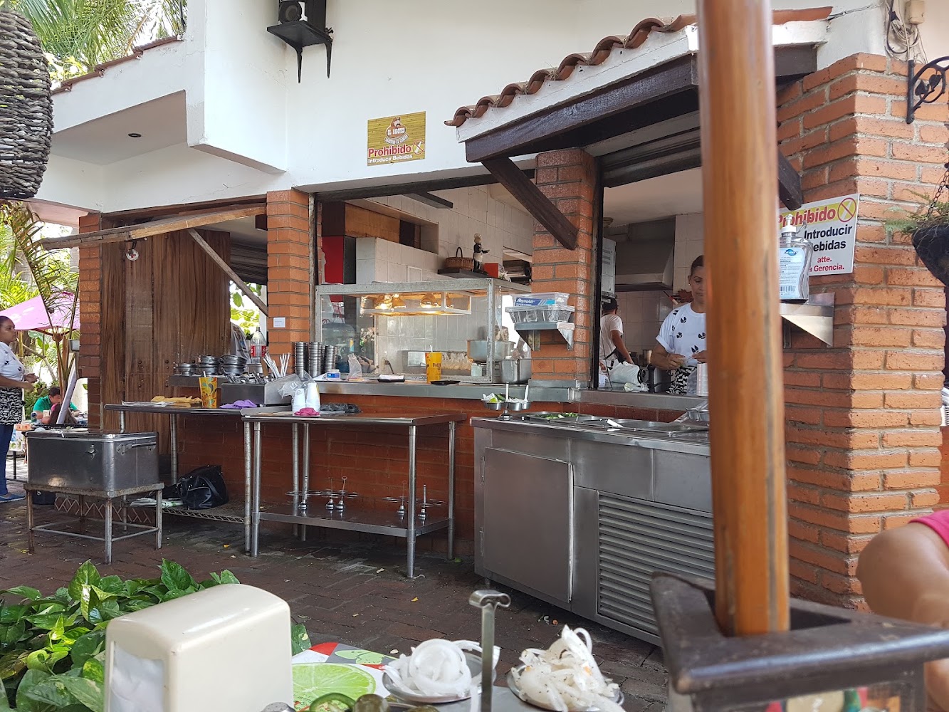 Carnitas El Camino · El Bigotes