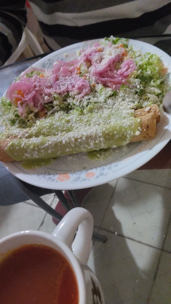 Cenaduria Lupita "La Cochera"