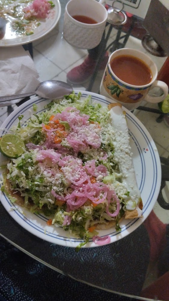 Cenaduria Lupita "La Cochera"