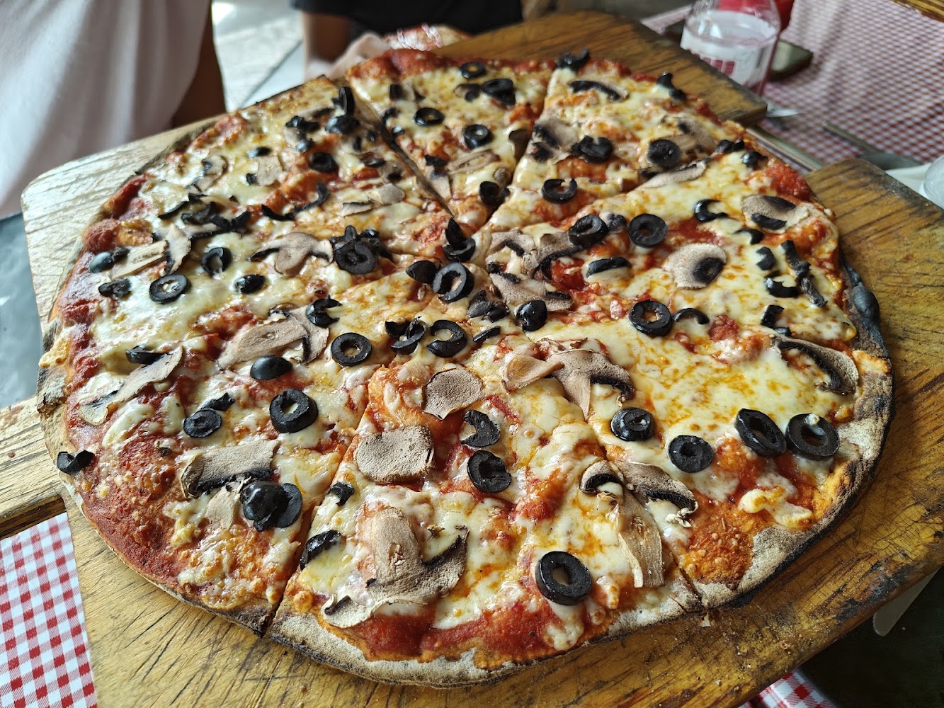 La Fábrica Pizzería Suc. Sanzio