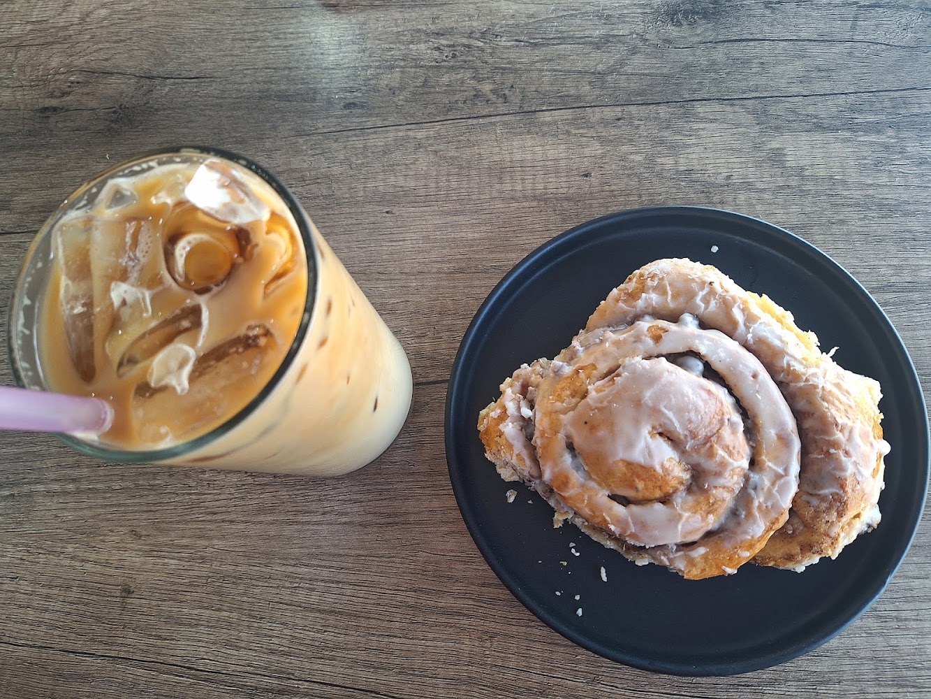 Badel · Pan y café