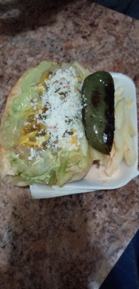 Hot dogs el carnalillo