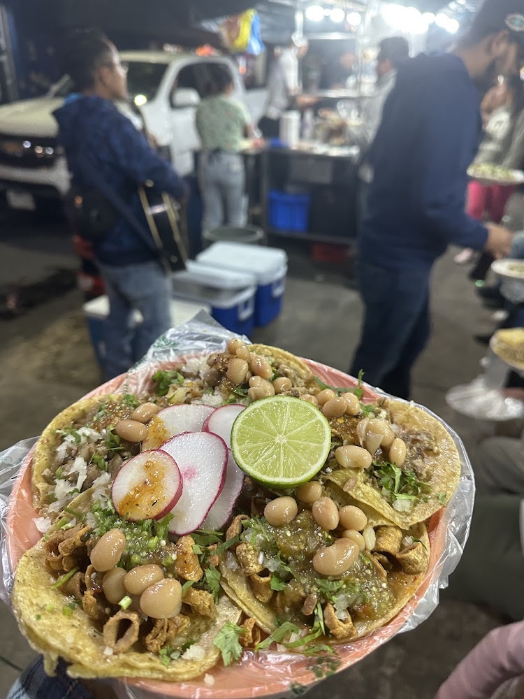 Tacos El Canica Y Familia