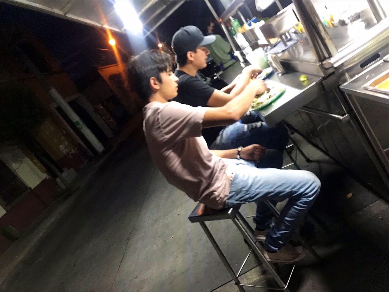 Tacos El Canica Y Familia