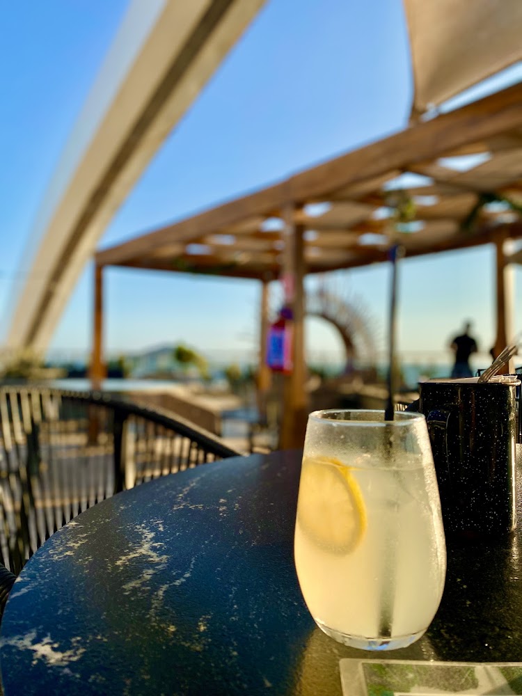 Acaxee Sky Tropic Lounge