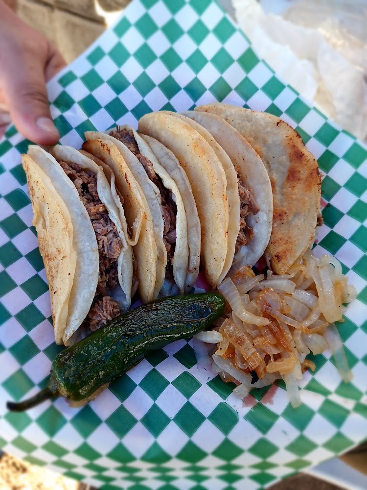 Tacos de Birria Che Rios