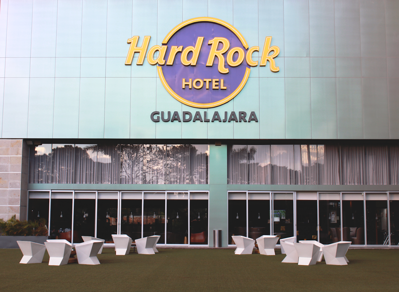 UTC-6 Lobby Bar at Hard Rock Hotel Guadalajara