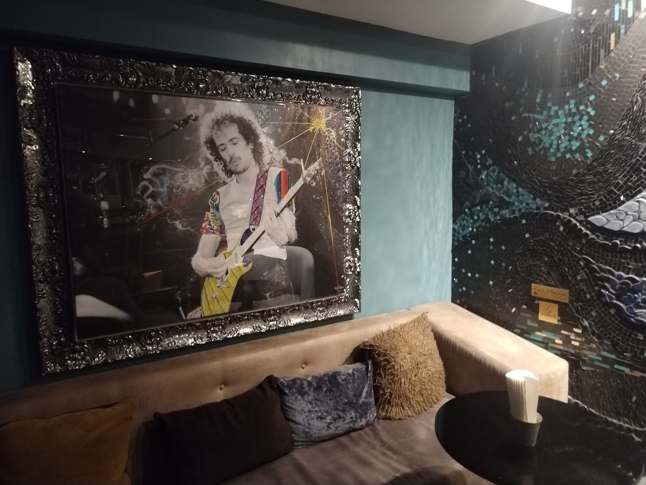 UTC-6 Lobby Bar at Hard Rock Hotel Guadalajara