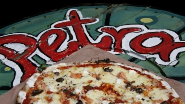 Petra Pizza a la Leña