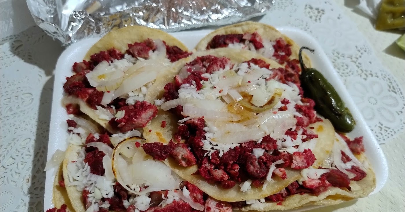 Tacos de Adobada La Luna