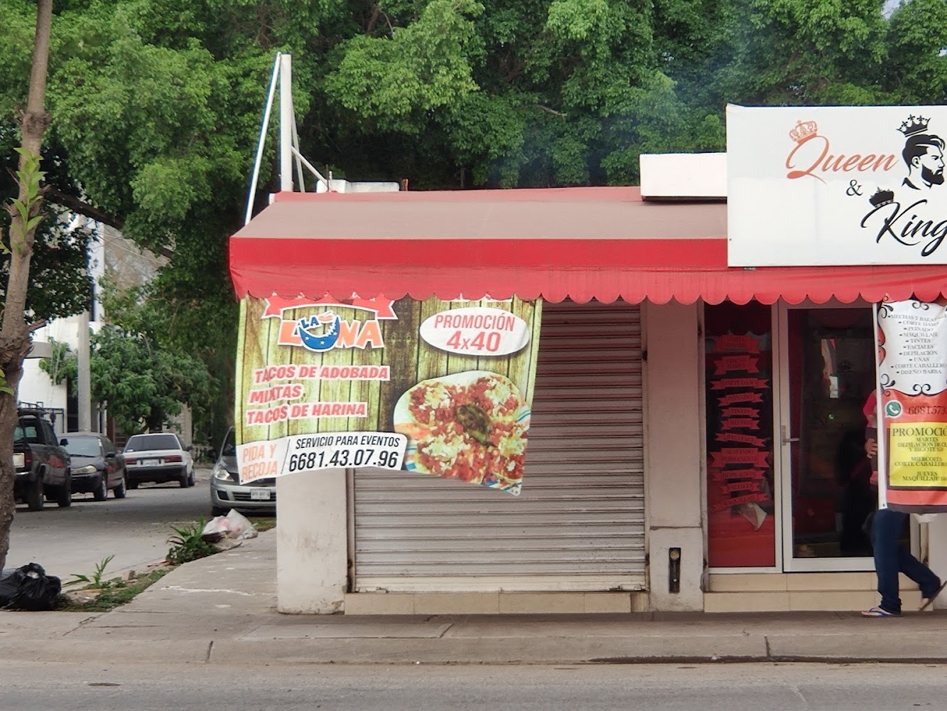 Tacos de Adobada La Luna