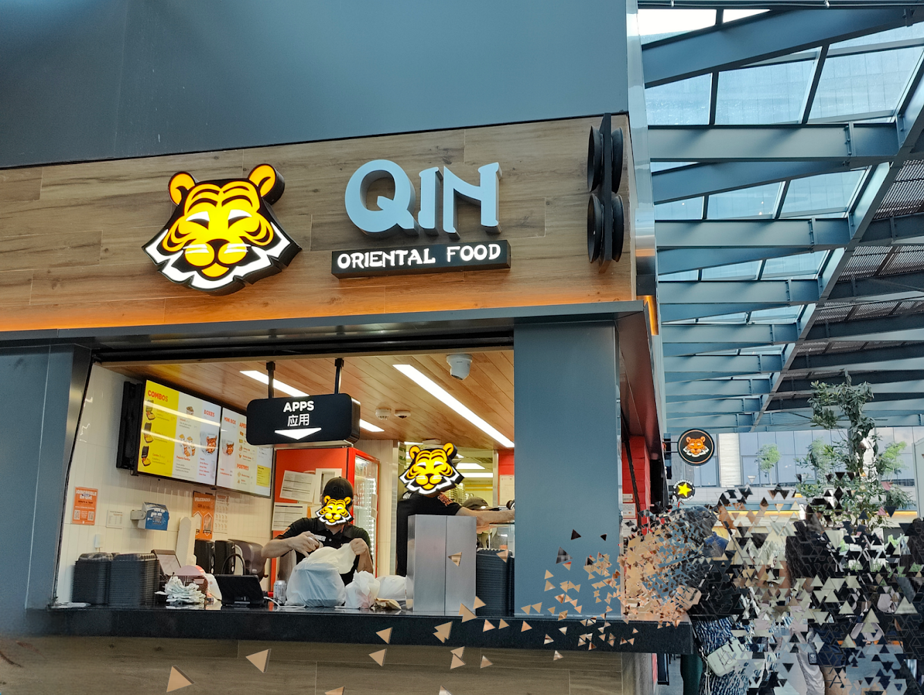 Qin Oriental Food Midtown