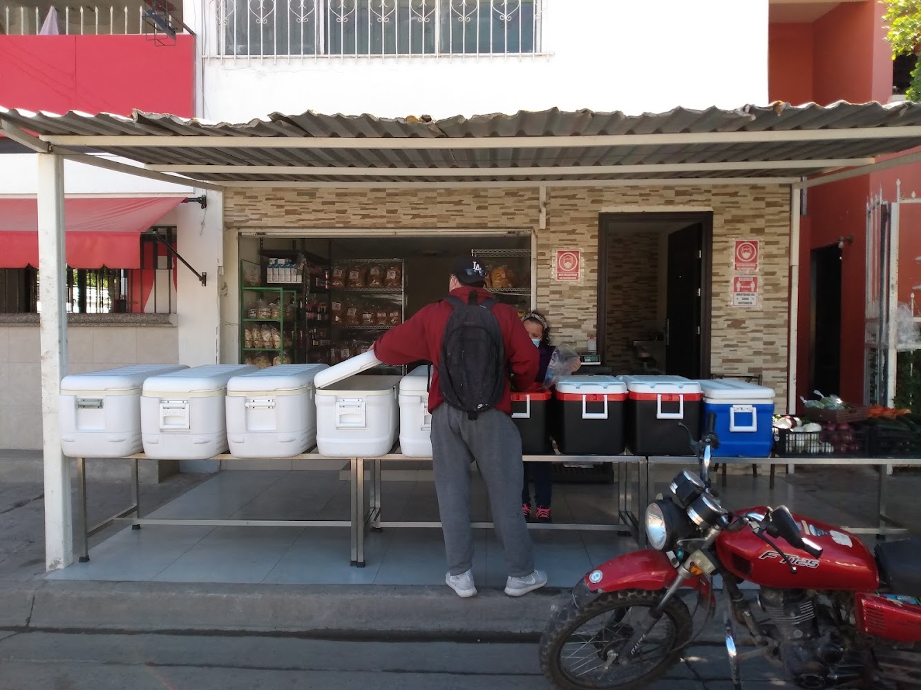 Pescaderia Doña Moni