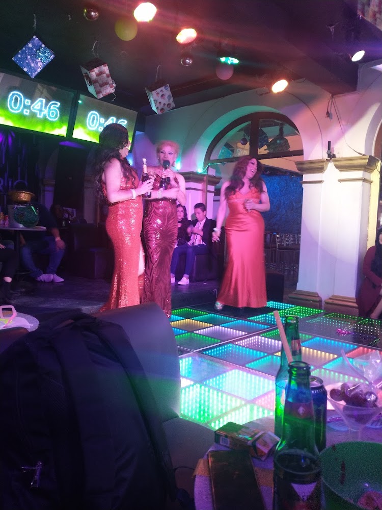 Equilibrio Discotheque Club
