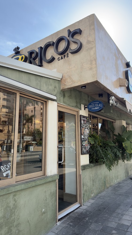 Rico's Café · Zona Dorada