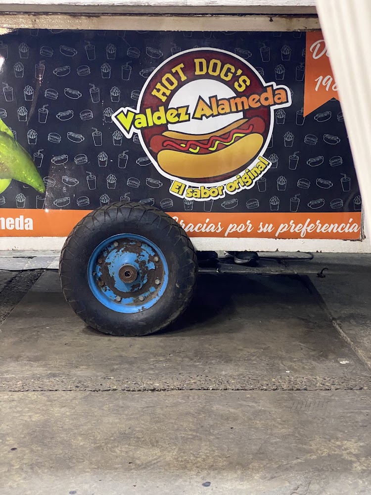 Hot Dogs Valdez Alameda