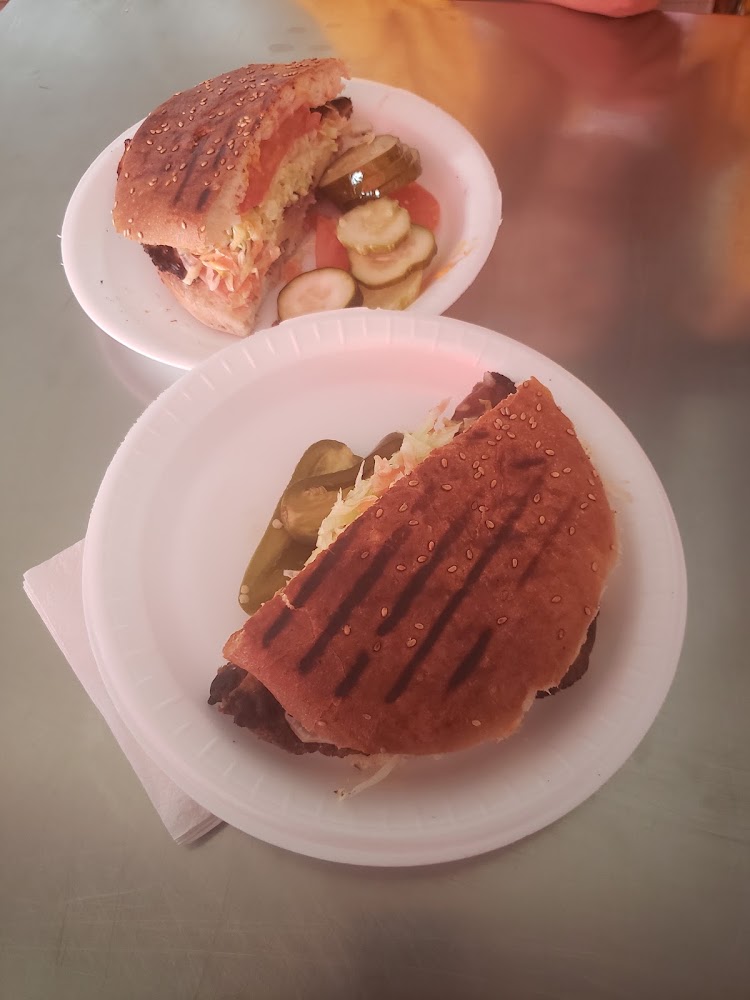 Hamburguesas al Carbon Guvi