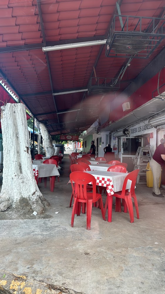 Taquería Los Laureles