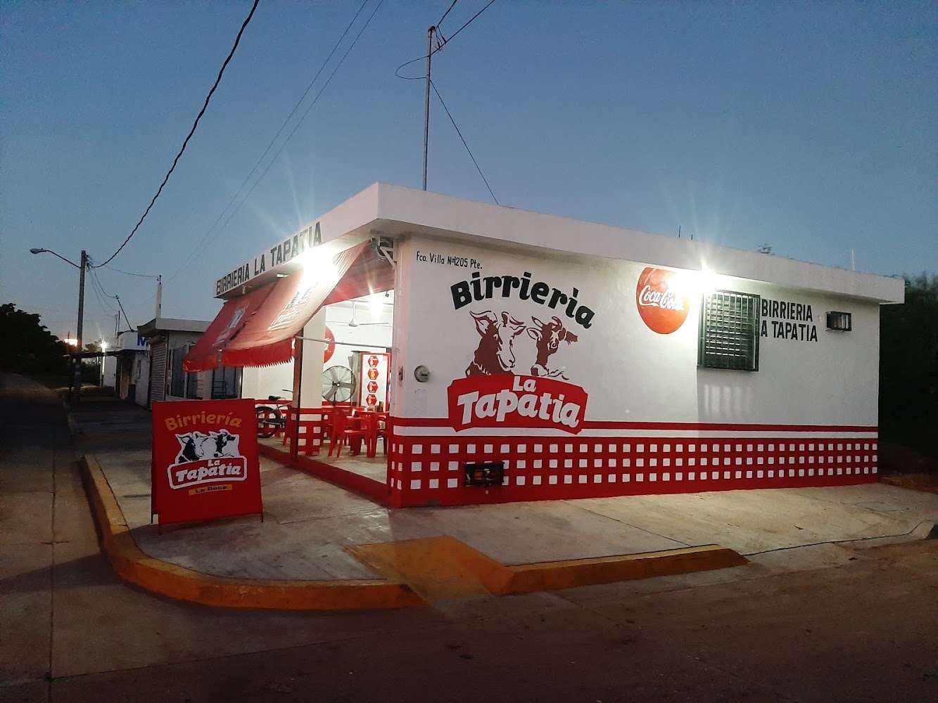 Birrieria La Tapatia